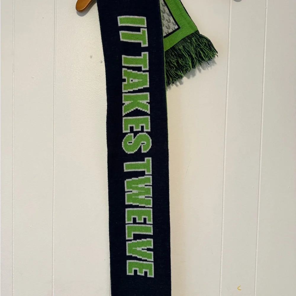 NFL Seattle Seahawks Navy Blue & Green Football Winter Scarf - Picture 3 of 6